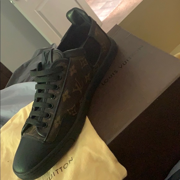 Men’s Louis Vuitton shoes - Picture 4 of 6